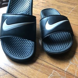Nike slides